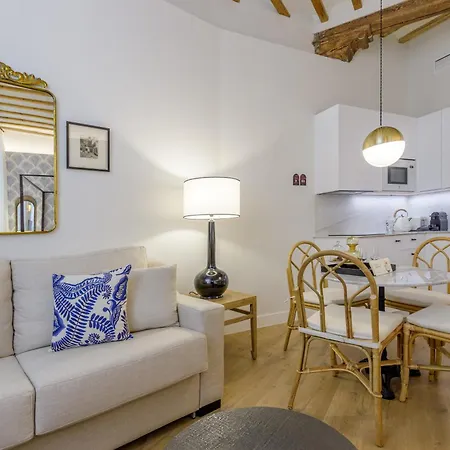 Palacio Vegafuente By Caleta Homes Málaga