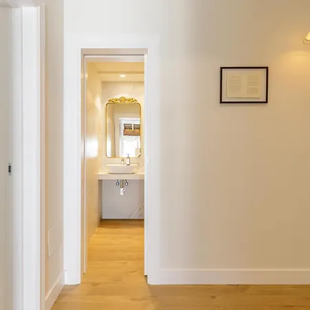 Appartamento Palacio Vegafuente By Caleta Homes