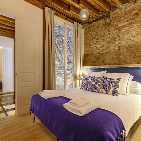 Palacio Vegafuente By Caleta Homes Malaga