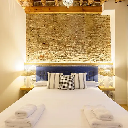 Apartment Palacio Vegafuente By Caleta Homes