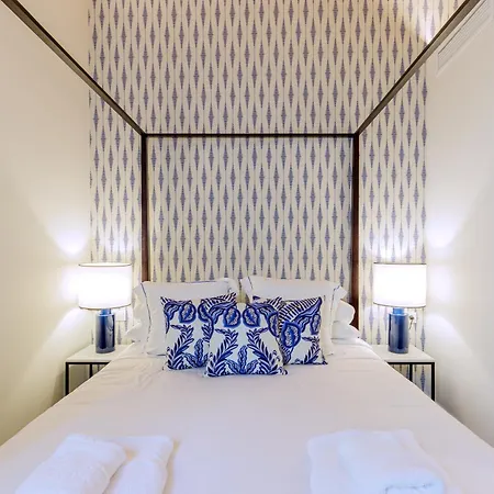 Apartment Palacio Vegafuente By Caleta Homes